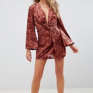 Missguided 🌙 Velvet Dress